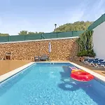 Celeste Villa *